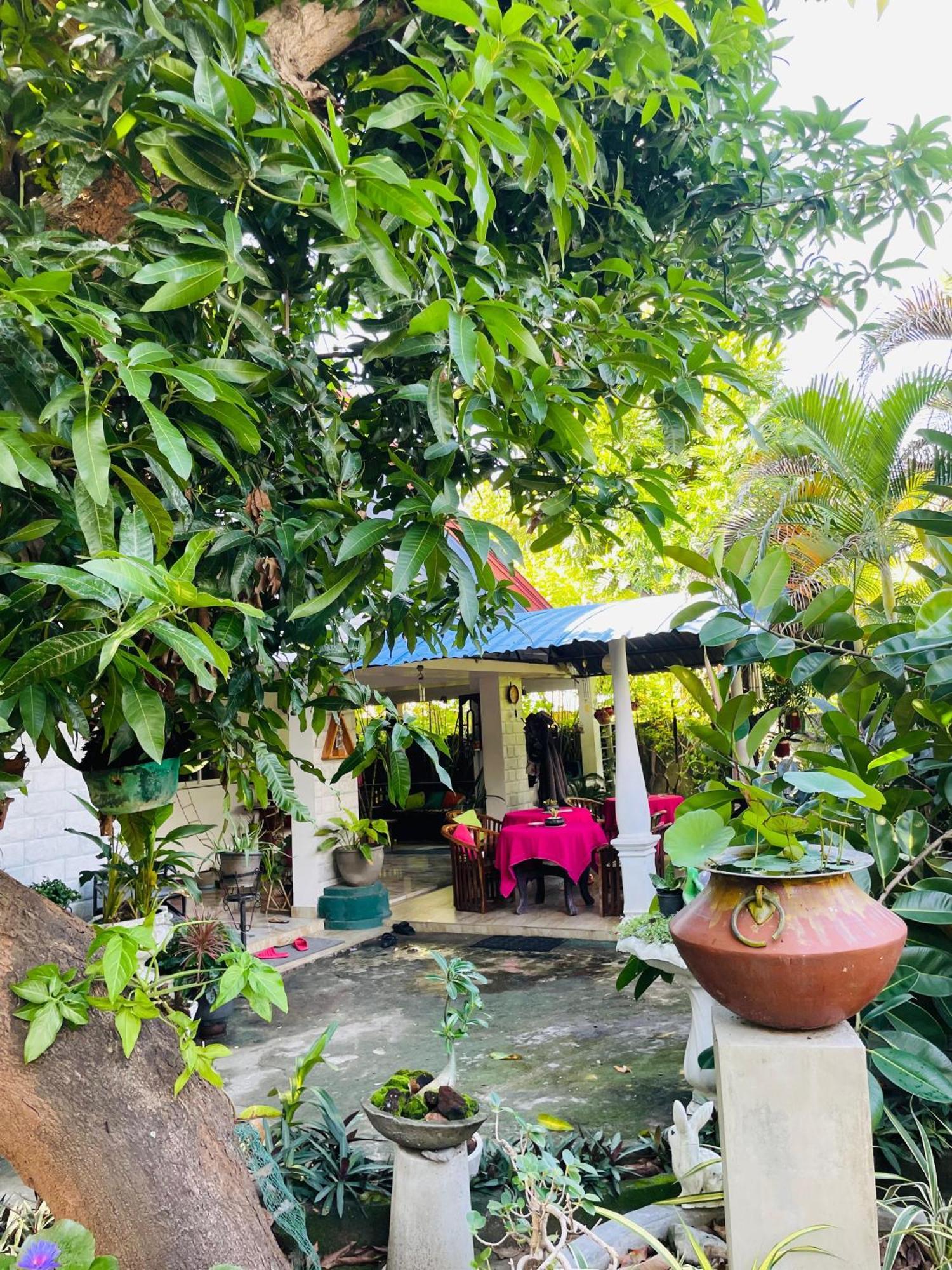 Rock Cascade Tourist Home & Cookery School Polonnaruwa Exterior photo
